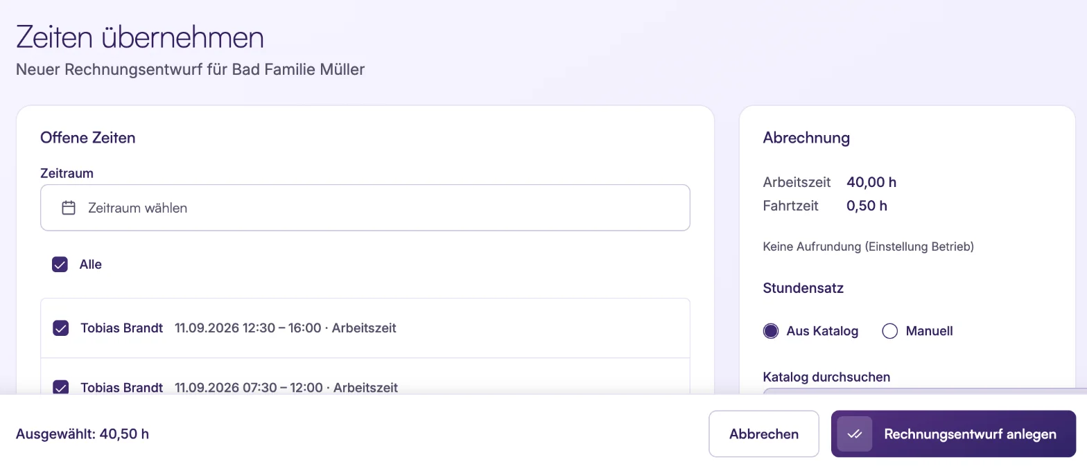 Seite „Zeiten übernehmen" in Qrafto für einen neuen Rechnungsentwurf: offene Zeiten mit Checkboxen, Abrechnung nach Arbeitszeit und Fahrtzeit, Stundensatz aus dem Katalog